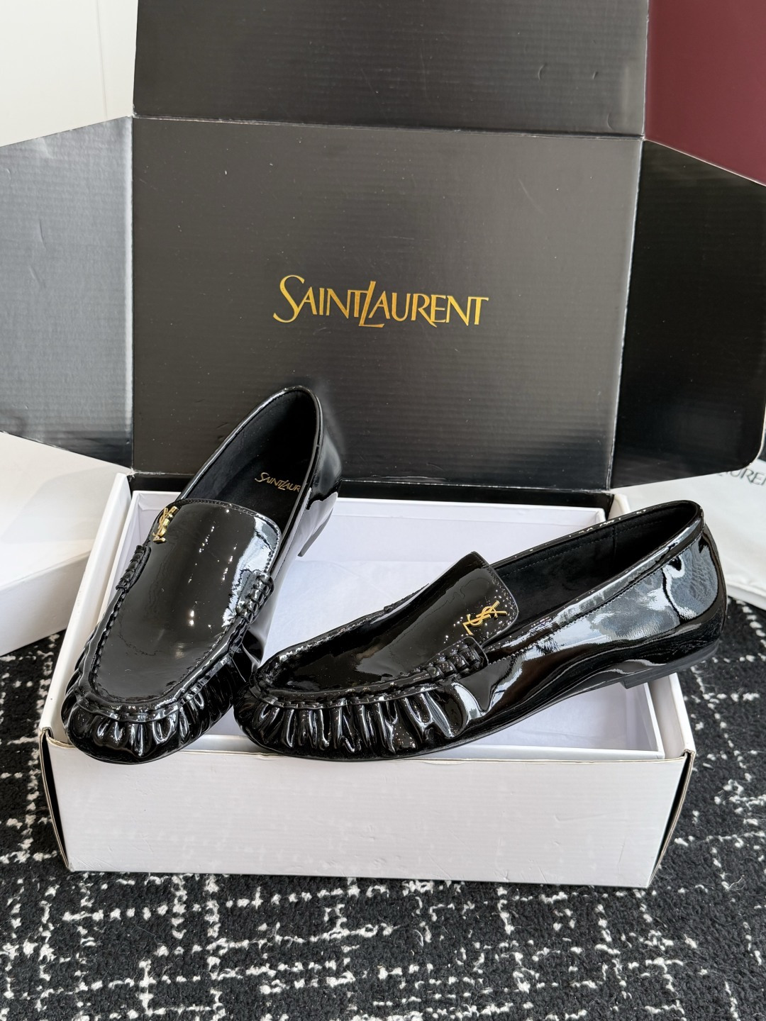 代购级(⚠️官网同步✈️盒包装) YSL Yves Saint Laurent (杨树林)大爆款情侣 樂福鞋小牛皮制造 代购级(⚠️官网同步✈️盒包装) YSL Yves Saint Laurent (杨树林)大爆款情侣 樂福鞋小牛皮制造