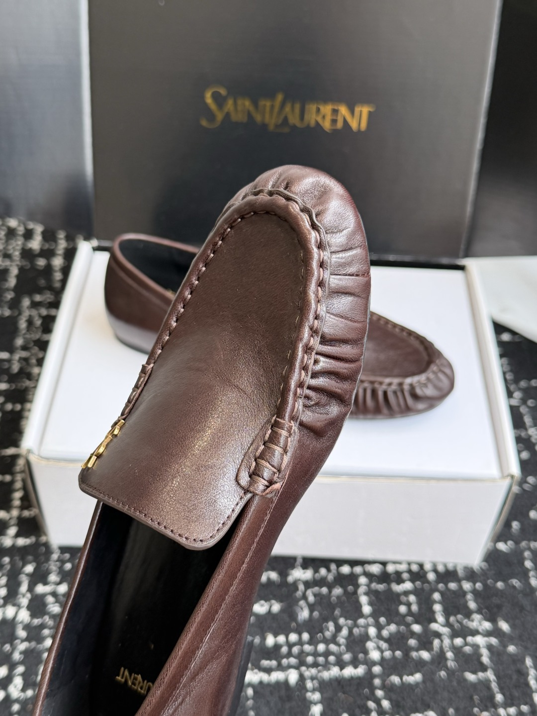 代购级(⚠️官网同步✈️盒包装) YSL Yves Saint Laurent (杨树林)大爆款情侣 樂福鞋小牛皮制造 代购级(⚠️官网同步✈️盒包装) YSL Yves Saint Laurent (杨树林)大爆款情侣 樂福鞋小牛皮制造
