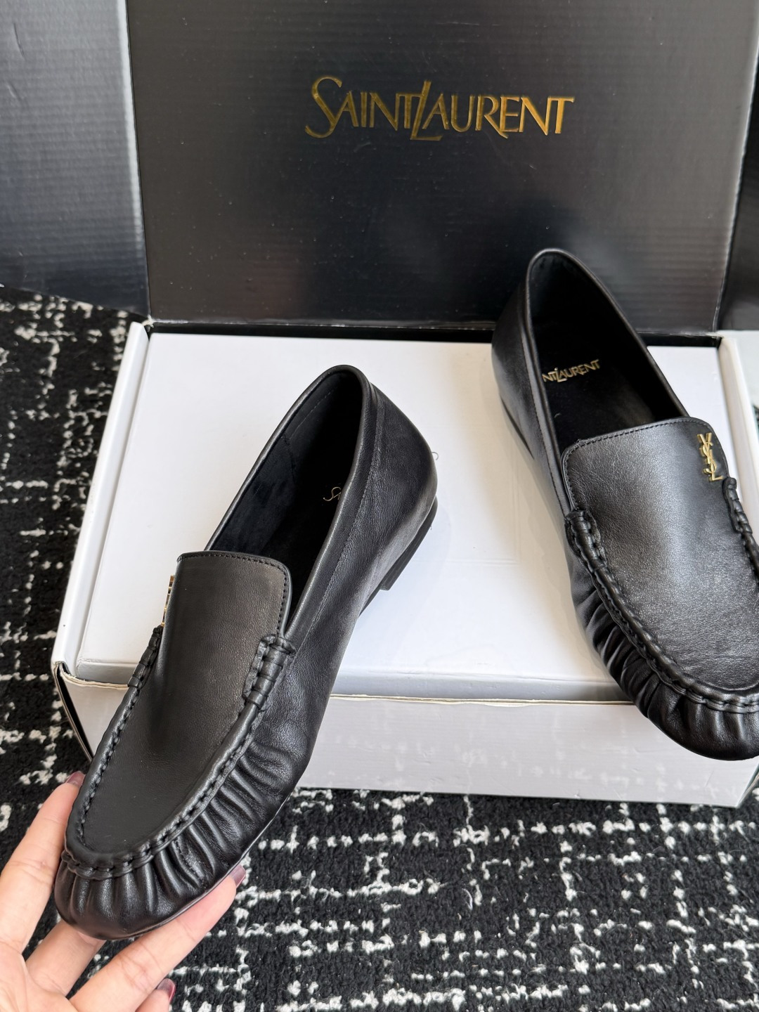 代购级(⚠️官网同步✈️盒包装) YSL Yves Saint Laurent (杨树林)大爆款情侣 樂福鞋小牛皮制造 代购级(⚠️官网同步✈️盒包装) YSL Yves Saint Laurent (杨树林)大爆款情侣 樂福鞋小牛皮制造