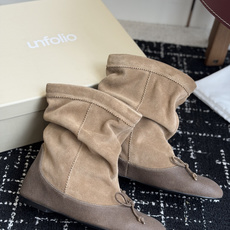 代购级 unfolio26秋百搭堆堆长靴 面料:高丝光牛麂皮➕进口羊皮 内里:弹力莱卡 跟高:内增高3cm 大底:原版一 代购级 unfolio26秋百搭堆堆长靴 面料:高丝光牛麂皮➕进口羊皮 内里:弹力莱卡 跟高:内增高3cm 大底:原版一