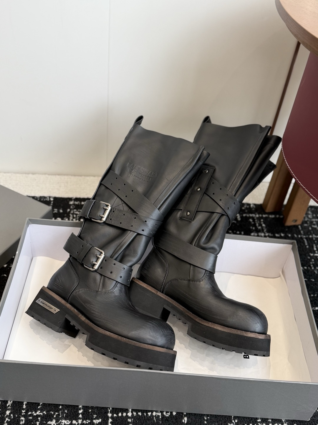 代购级代购 男士+30 巴黎世家26 Fall pre-order New Balenciaga FW26 Venom 代购级代购 男士+30 巴黎世家26 Fall pre-order New Balenciaga FW26 Venom