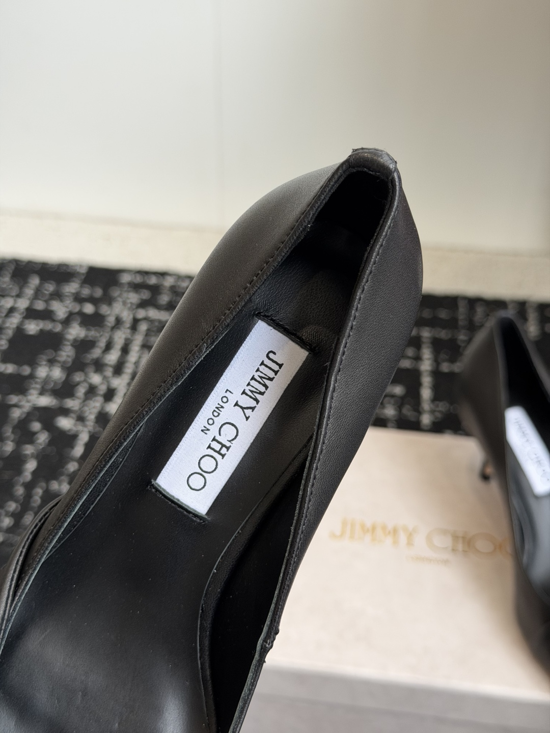 代购级 Jimmy Choo 26ss 春夏 系列JC新款 高跟凉鞋 模糊鞋履与珠宝配饰之间的界线 鲜明 Jimmy C 代购级 Jimmy Choo 26ss 春夏 系列JC新款 高跟凉鞋 模糊鞋履与珠宝配饰之间的界线 鲜明 Jimmy C