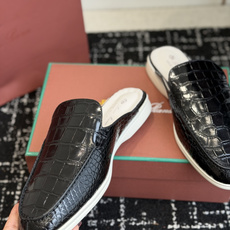 代购级 Loro Piana 秋季散步 运动 LP半拖 (莞产代工厂原厂底 )随意对比 这款休闲鞋采用Wind纤维针织而 代购级 Loro Piana 秋季散步 运动 LP半拖 (莞产代工厂原厂底 )随意对比 这款休闲鞋采用Wind纤维针织而