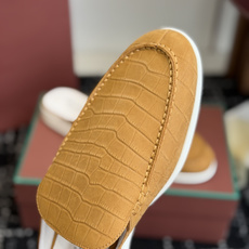 代购级 Loro Piana 秋季散步 运动 LP半拖 (莞产代工厂原厂底 )随意对比 这款休闲鞋采用Wind纤维针织而 代购级 Loro Piana 秋季散步 运动 LP半拖 (莞产代工厂原厂底 )随意对比 这款休闲鞋采用Wind纤维针织而