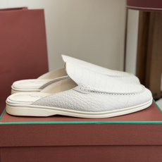 代购级 Loro Piana 秋季散步 运动 LP半拖 (莞产代工厂原厂底 )随意对比 这款休闲鞋采用Wind纤维针织而 代购级 Loro Piana 秋季散步 运动 LP半拖 (莞产代工厂原厂底 )随意对比 这款休闲鞋采用Wind纤维针织而