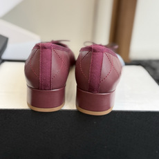 代购级 Chanel 26ss 春夏系列芭蕾舞鞋复古款来袭 非常火的大双C设计手工车线非常耗时耗力 面料:进口混种小羊皮 代购级 Chanel 26ss 春夏系列芭蕾舞鞋复古款来袭 非常火的大双C设计手工车线非常耗时耗力 面料:进口混种小羊皮