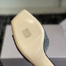 东莞代购级 水晶钻 拖鞋Jimmy Choo 26ss经典款 重逢惊艳 优雅邂逅 碰撞之美 时尚国外博主同款街拍推荐 造 东莞代购级 水晶钻 拖鞋Jimmy Choo 26ss经典款 重逢惊艳 优雅邂逅 碰撞之美 时尚国外博主同款街拍推荐 造