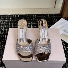 东莞代购级 水晶钻 拖鞋Jimmy Choo 26ss经典款 重逢惊艳 优雅邂逅 碰撞之美 时尚国外博主同款街拍推荐 造 东莞代购级 水晶钻 拖鞋Jimmy Choo 26ss经典款 重逢惊艳 优雅邂逅 碰撞之美 时尚国外博主同款街拍推荐 造