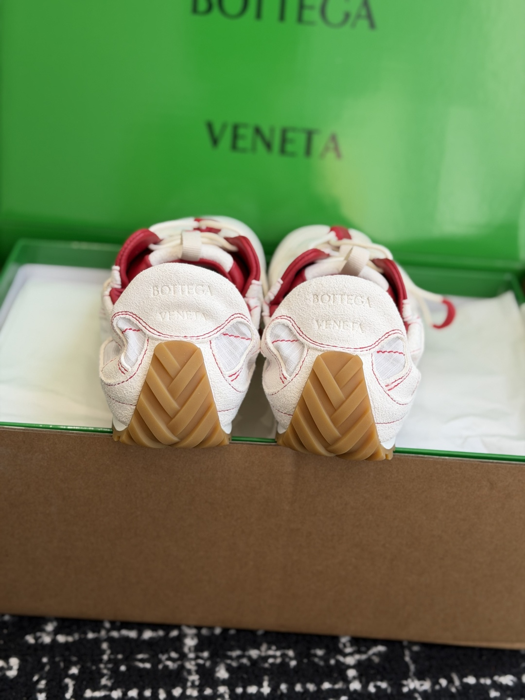 代购级 Bottega Veneta BV葆蝶家 26ss 春夏新款 情侣款 阿甘鞋 德训运动鞋 Sneaker科技尼龙 代购级 Bottega Veneta BV葆蝶家 26ss 春夏新款 情侣款 阿甘鞋 德训运动鞋 Sneaker科技尼龙
