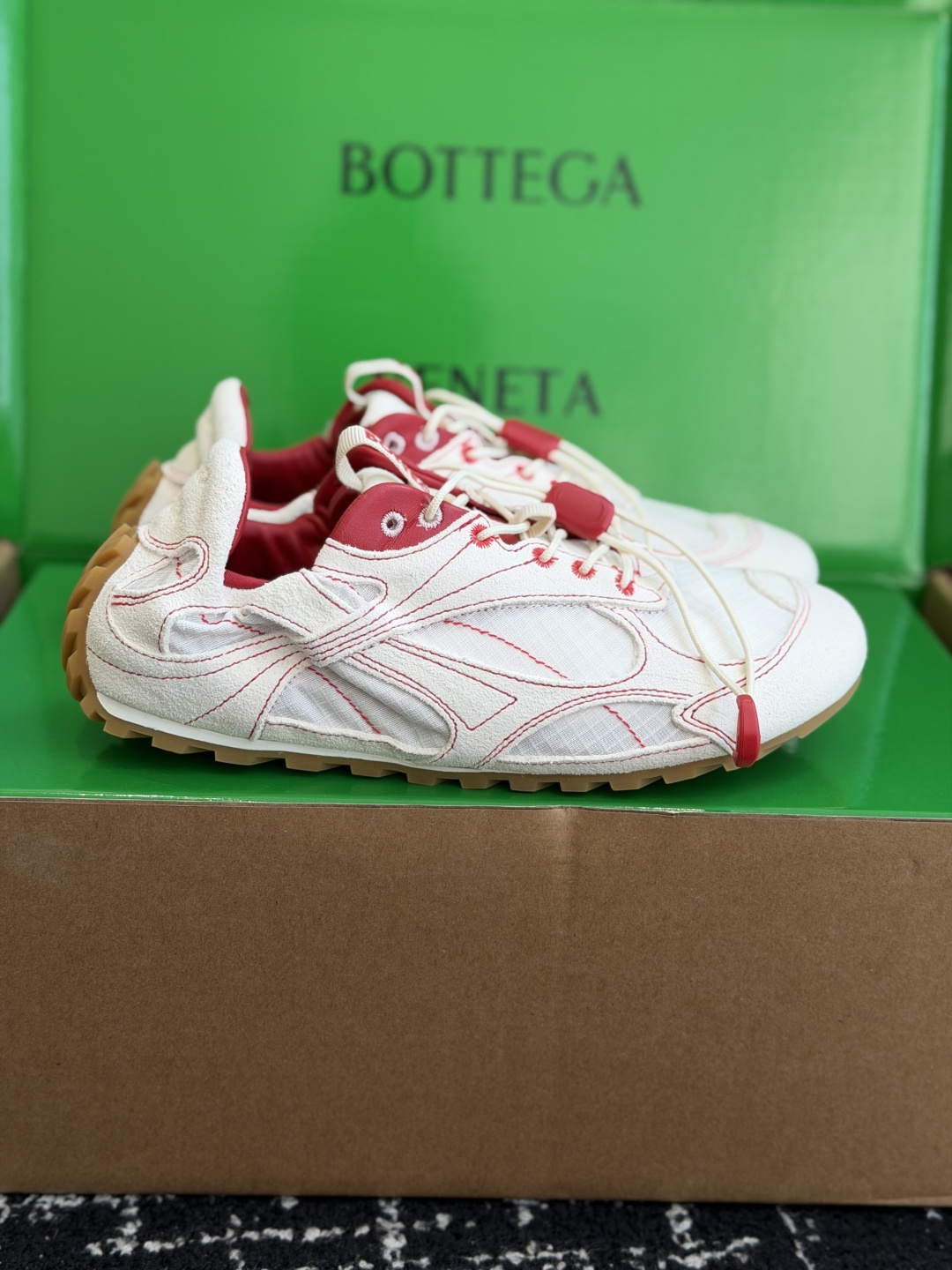 代购级 Bottega Veneta BV葆蝶家 26ss 春夏新款 情侣款 阿甘鞋 德训运动鞋 Sneaker科技尼龙 代购级 Bottega Veneta BV葆蝶家 26ss 春夏新款 情侣款 阿甘鞋 德训运动鞋 Sneaker科技尼龙