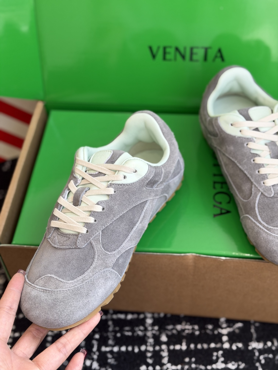 代购级 Bottega Veneta BV葆蝶家 26ss 春夏新款 情侣款 阿甘鞋 德训运动鞋 Sneaker科技尼龙 代购级 Bottega Veneta BV葆蝶家 26ss 春夏新款 情侣款 阿甘鞋 德训运动鞋 Sneaker科技尼龙