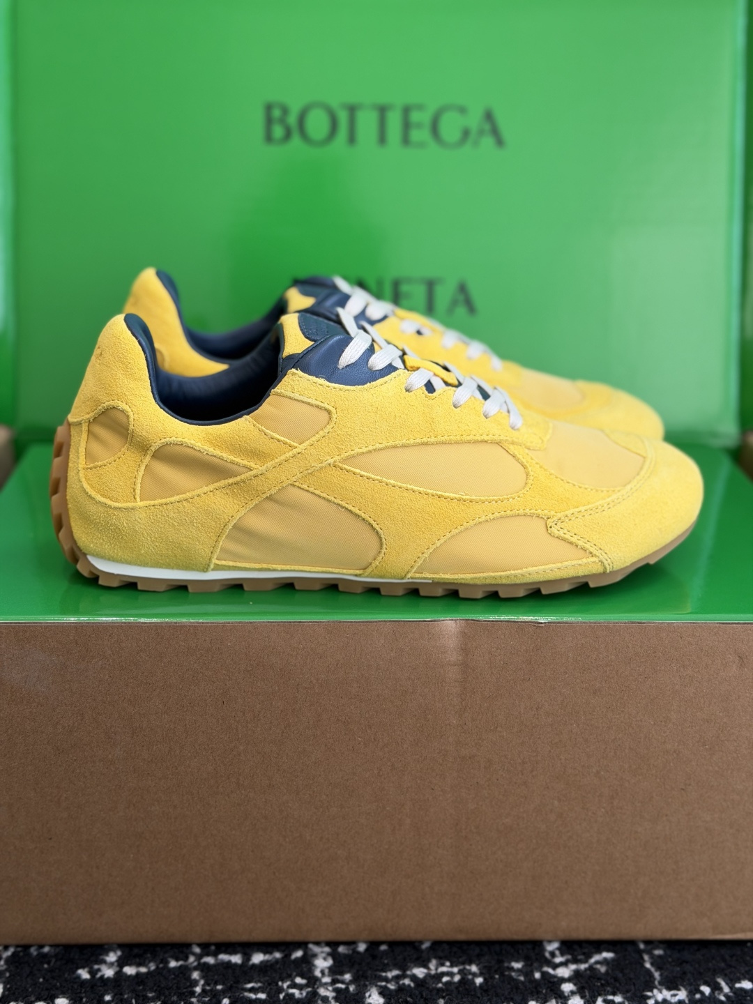 代购级 Bottega Veneta BV葆蝶家 26ss 春夏新款 情侣款 阿甘鞋 德训运动鞋 Sneaker科技尼龙 代购级 Bottega Veneta BV葆蝶家 26ss 春夏新款 情侣款 阿甘鞋 德训运动鞋 Sneaker科技尼龙