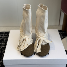 代购级 Isabel Marant 伊莎贝尔 26ss 少女感 一眼就心动 一脚蹬平底短靴 isabel mara 代购级 Isabel Marant 伊莎贝尔 26ss 少女感 一眼就心动 一脚蹬平底短靴 isabel mara