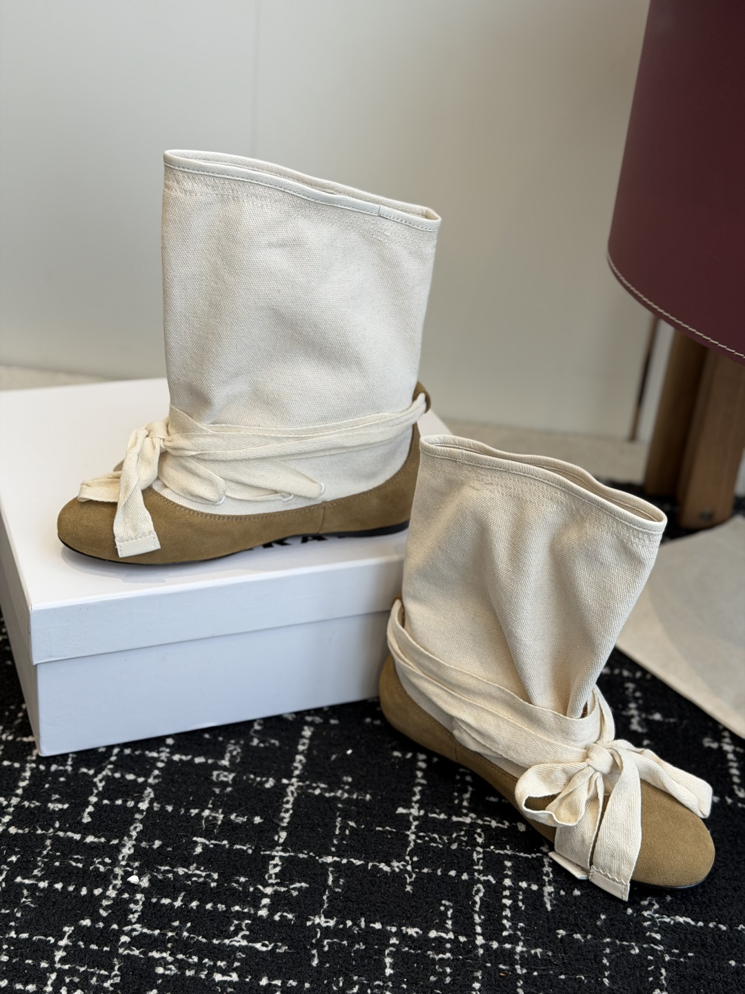 代购级 Isabel Marant 伊莎贝尔 26ss 少女感 一眼就心动 一脚蹬平底短靴 isabel mara 代购级 Isabel Marant 伊莎贝尔 26ss 少女感 一眼就心动 一脚蹬平底短靴 isabel mara