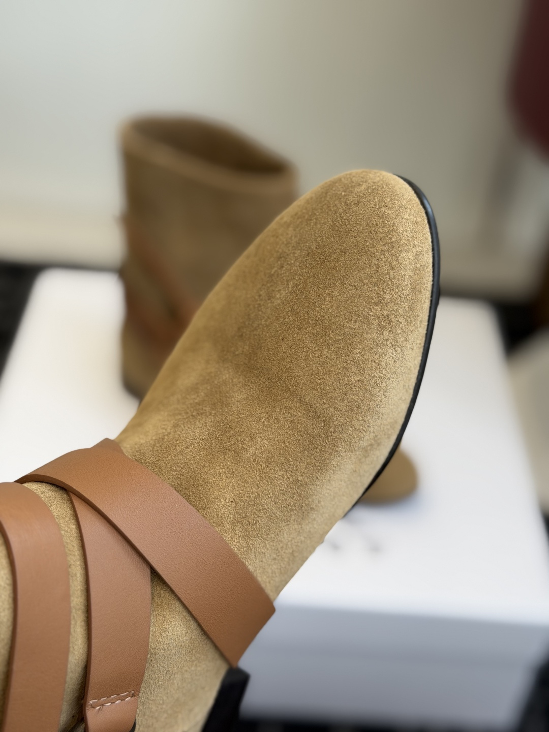 代购级 Isabel Marant 伊莎贝尔 26ss 少女感 一眼就心动 一脚蹬平底短靴 isabel mara 代购级 Isabel Marant 伊莎贝尔 26ss 少女感 一眼就心动 一脚蹬平底短靴 isabel mara