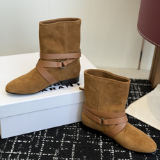 代购级 Isabel Marant 伊莎贝尔 26ss 少女感 一眼就心动 一脚蹬平底短靴 isabel mara 代购级 Isabel Marant 伊莎贝尔 26ss 少女感 一眼就心动 一脚蹬平底短靴 isabel mara
