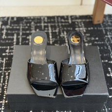 代购级 Saint Laurent / 圣罗兰LeeYSL 26ss姐姐的美丽尤物又是人间圣罗兰 Rose同款的高跟鞋凉 代购级 Saint Laurent / 圣罗兰LeeYSL 26ss姐姐的美丽尤物又是人间圣罗兰 Rose同款的高跟鞋凉