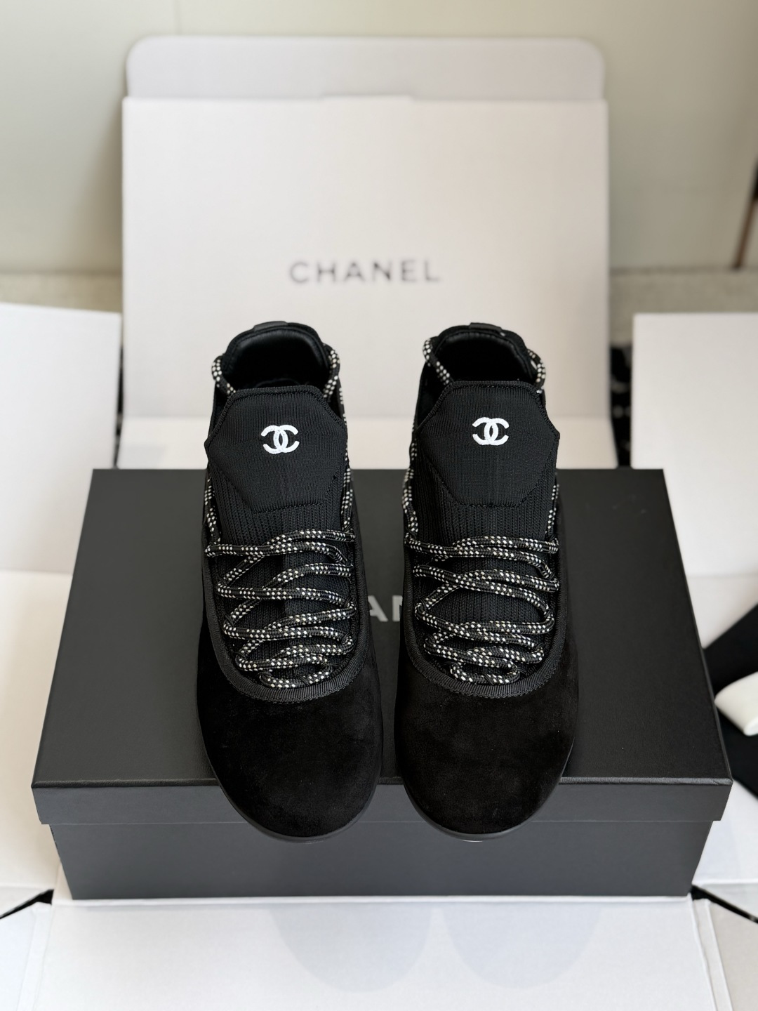 东莞代购级 CHANEL 26C 最新款 休闲运动鞋 注重舒适度的宝子一定要留这款!莞产版本,原版开发,版型专柜一比一, 东莞代购级 CHANEL 26C 最新款 休闲运动鞋 注重舒适度的宝子一定要留这款!莞产版本,原版开发,版型专柜一比一,