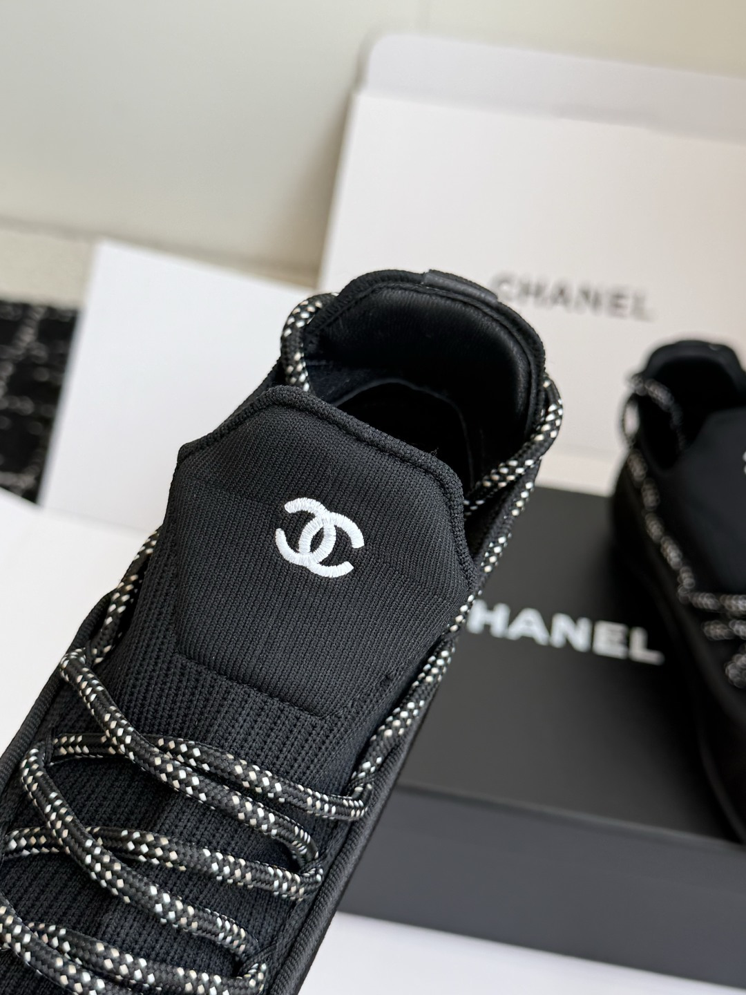 东莞代购级 CHANEL 26C 最新款 休闲运动鞋 注重舒适度的宝子一定要留这款!莞产版本,原版开发,版型专柜一比一, 东莞代购级 CHANEL 26C 最新款 休闲运动鞋 注重舒适度的宝子一定要留这款!莞产版本,原版开发,版型专柜一比一,