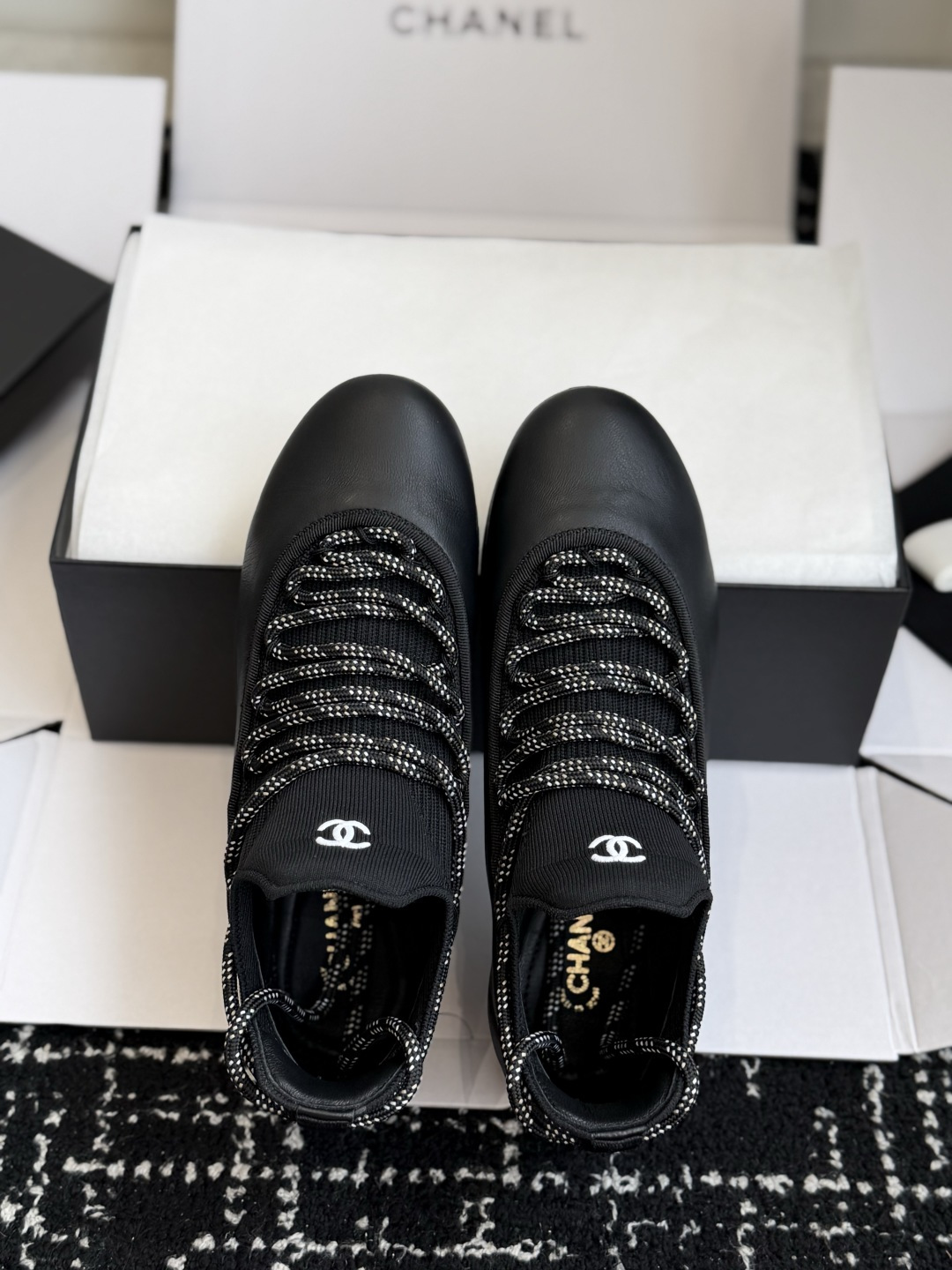 东莞代购级 CHANEL 26C 最新款 休闲运动鞋 注重舒适度的宝子一定要留这款!莞产版本,原版开发,版型专柜一比一, 东莞代购级 CHANEL 26C 最新款 休闲运动鞋 注重舒适度的宝子一定要留这款!莞产版本,原版开发,版型专柜一比一,