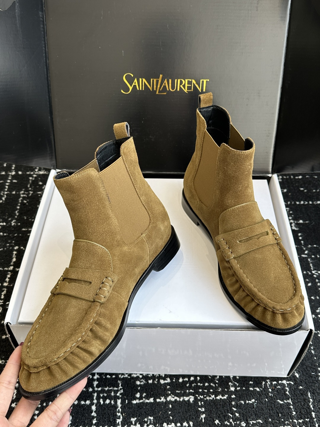 代购级（⚠️官网同步✈️盒包装） YSL Yves Saint Laurent  (杨树林）大爆款情侣 樂福鞋小牛皮制造