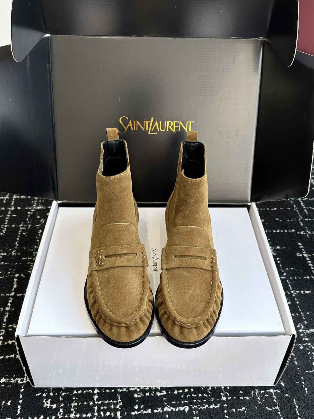 代购级(⚠️官网同步✈️盒包装) YSL Yves Saint Laurent (杨树林)大爆款情侣 樂福鞋小牛皮制造 代购级(⚠️官网同步✈️盒包装) YSL Yves Saint Laurent (杨树林)大爆款情侣 樂福鞋小牛皮制造