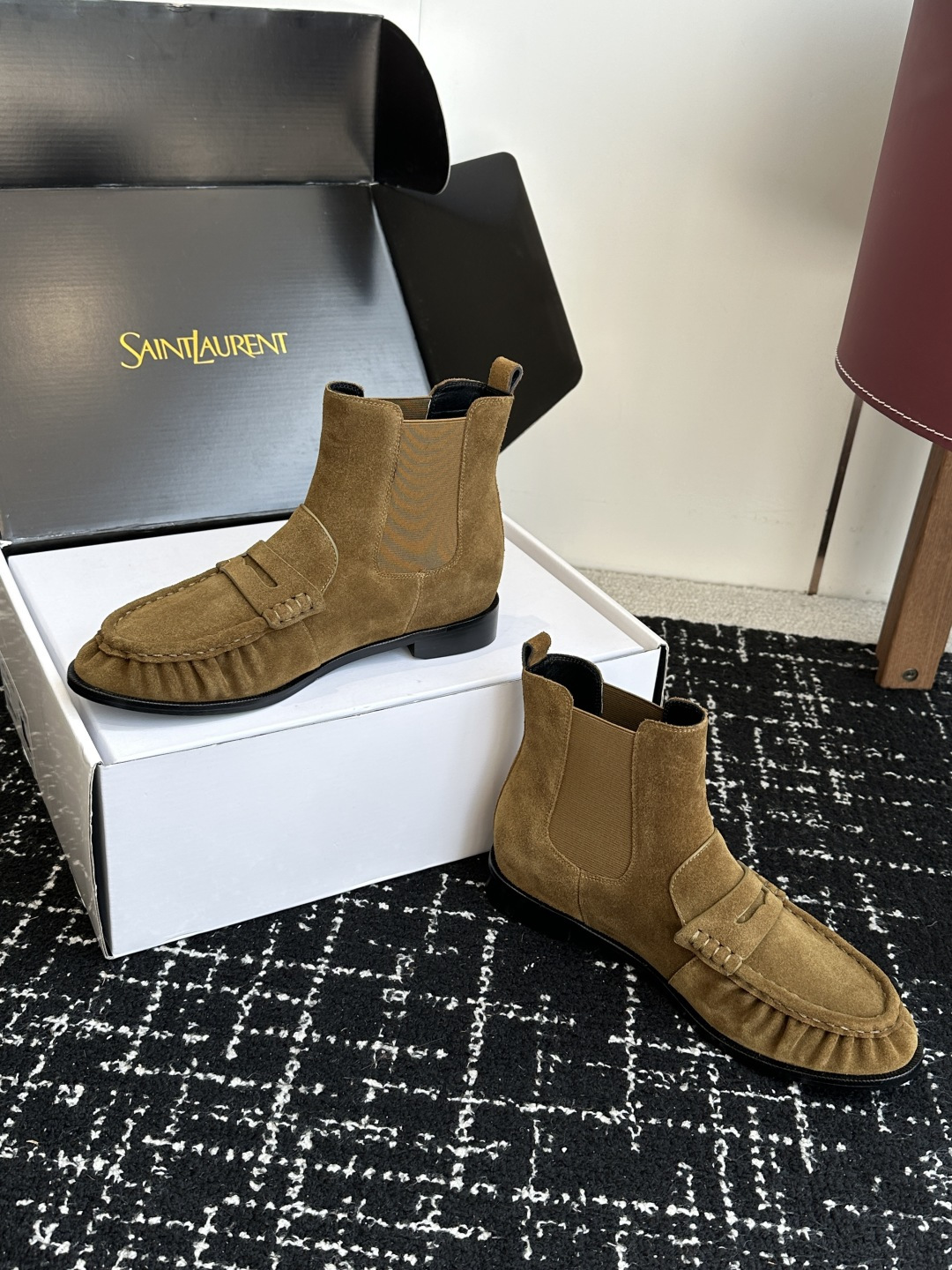 代购级（⚠️官网同步✈️盒包装） YSL Yves Saint Laurent  (杨树林）大爆款情侣 樂福鞋小牛皮制造