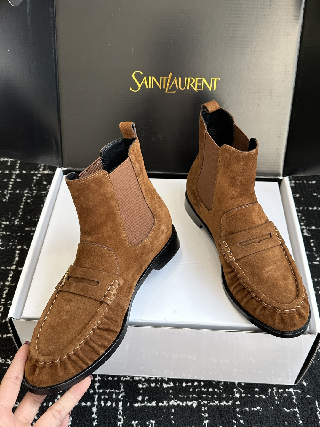 代购级(⚠️官网同步✈️盒包装) YSL Yves Saint Laurent (杨树林)大爆款情侣 樂福鞋小牛皮制造 代购级(⚠️官网同步✈️盒包装) YSL Yves Saint Laurent (杨树林)大爆款情侣 樂福鞋小牛皮制造