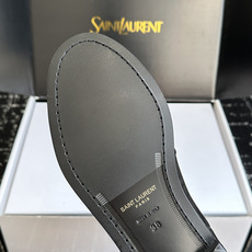 代购级(⚠️官网同步✈️盒包装) YSL Yves Saint Laurent (杨树林)大爆款情侣 樂福鞋小牛皮制造 代购级(⚠️官网同步✈️盒包装) YSL Yves Saint Laurent (杨树林)大爆款情侣 樂福鞋小牛皮制造