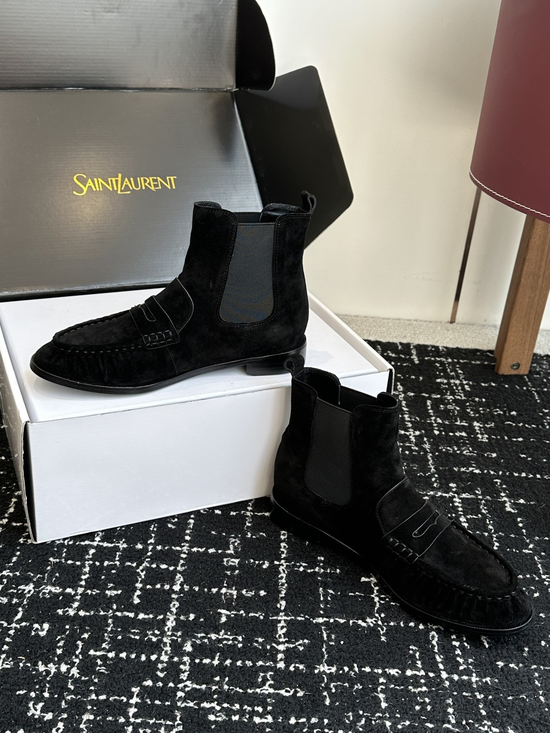 代购级(⚠️官网同步✈️盒包装) YSL Yves Saint Laurent (杨树林)大爆款情侣 樂福鞋小牛皮制造 代购级(⚠️官网同步✈️盒包装) YSL Yves Saint Laurent (杨树林)大爆款情侣 樂福鞋小牛皮制造