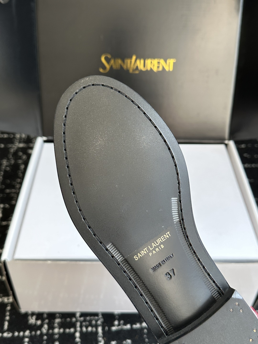 代购级(⚠️官网同步✈️盒包装) YSL Yves Saint Laurent (杨树林)大爆款情侣 樂福鞋小牛皮制造 代购级(⚠️官网同步✈️盒包装) YSL Yves Saint Laurent (杨树林)大爆款情侣 樂福鞋小牛皮制造
