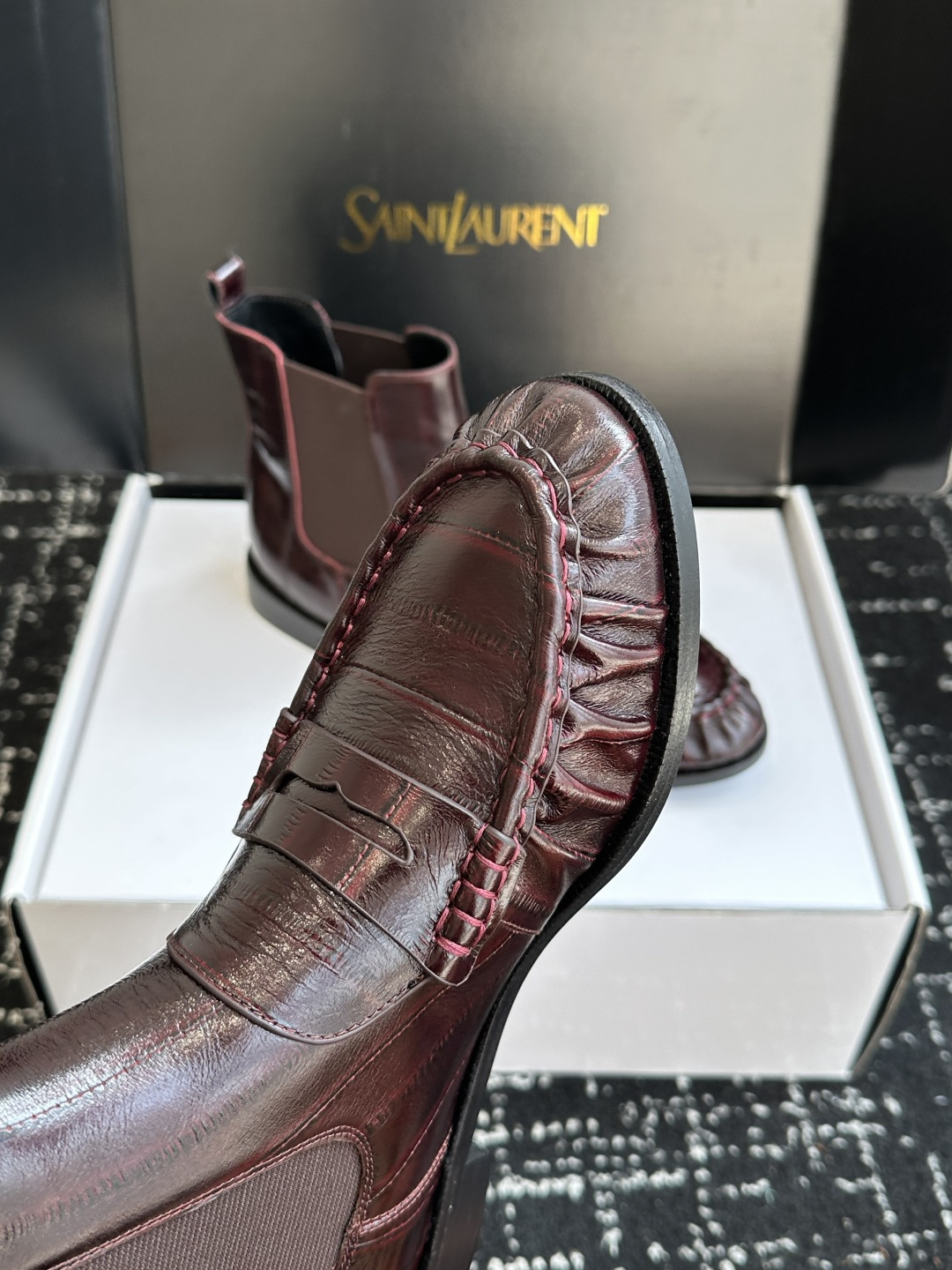 代购级(⚠️官网同步✈️盒包装) YSL Yves Saint Laurent (杨树林)大爆款情侣 樂福鞋小牛皮制造 代购级(⚠️官网同步✈️盒包装) YSL Yves Saint Laurent (杨树林)大爆款情侣 樂福鞋小牛皮制造