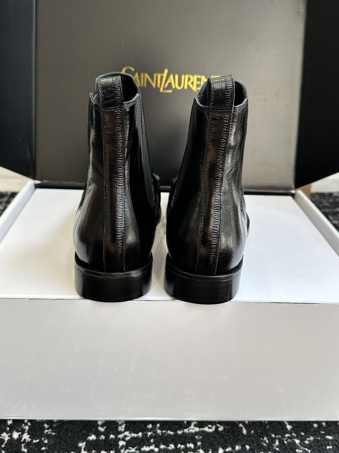 代购级(⚠️官网同步✈️盒包装) YSL Yves Saint Laurent (杨树林)大爆款情侣 樂福鞋小牛皮制造 代购级(⚠️官网同步✈️盒包装) YSL Yves Saint Laurent (杨树林)大爆款情侣 樂福鞋小牛皮制造