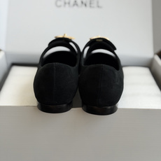 代购级 CHANEL 香奈儿 26ss 圆头 金属扣玛丽珍 单鞋 第一眼看上就被种草了根据天气变化自由穿搭!套上袜套春 代购级 CHANEL 香奈儿 26ss 圆头 金属扣玛丽珍 单鞋 第一眼看上就被种草了根据天气变化自由穿搭!套上袜套春