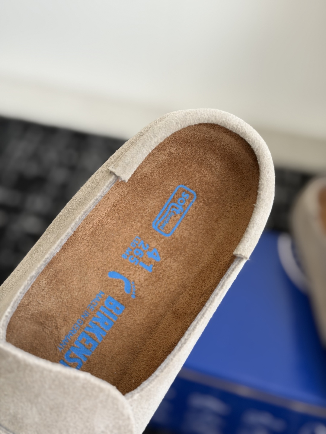 代购级 BIRKENSTOCK 24ss秋冬博肯 真软木潮流时尚 钻扣 休闲 包头拖 人体工程学设计符合脚形的脚床,软 代购级 BIRKENSTOCK 24ss秋冬博肯 真软木潮流时尚 钻扣 休闲 包头拖 人体工程学设计符合脚形的脚床,软