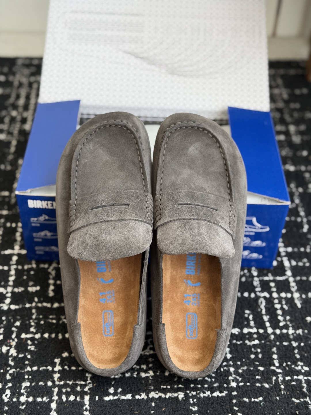 代购级 BIRKENSTOCK 24ss秋冬博肯 真软木潮流时尚 钻扣 休闲 包头拖 人体工程学设计符合脚形的脚床,软 代购级 BIRKENSTOCK 24ss秋冬博肯 真软木潮流时尚 钻扣 休闲 包头拖 人体工程学设计符合脚形的脚床,软