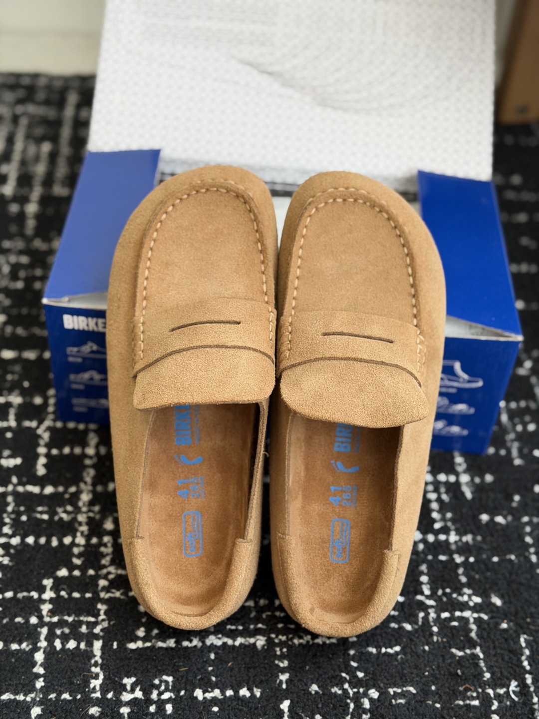 代购级 BIRKENSTOCK 24ss秋冬博肯 真软木潮流时尚 钻扣 休闲 包头拖 人体工程学设计符合脚形的脚床,软 代购级 BIRKENSTOCK 24ss秋冬博肯 真软木潮流时尚 钻扣 休闲 包头拖 人体工程学设计符合脚形的脚床,软