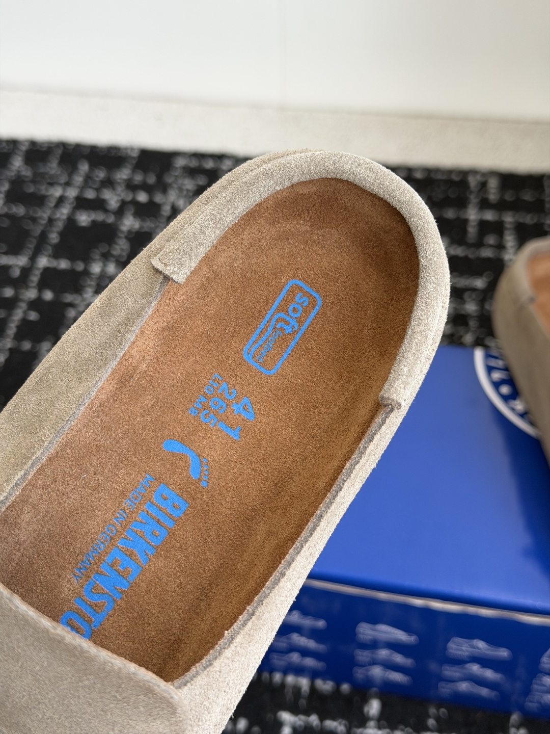 代购级 BIRKENSTOCK 24ss秋冬博肯 真软木潮流时尚 钻扣 休闲 包头拖 人体工程学设计符合脚形的脚床,软 代购级 BIRKENSTOCK 24ss秋冬博肯 真软木潮流时尚 钻扣 休闲 包头拖 人体工程学设计符合脚形的脚床,软