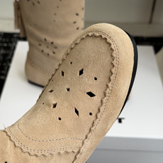 代购级 IsabelMarant 伊莎贝尔 26ss新款短靴长靴 靴筒斜口设计显腿细,松紧设计,适合各种纬度! 无任何 代购级 IsabelMarant 伊莎贝尔 26ss新款短靴长靴 靴筒斜口设计显腿细,松紧设计,适合各种纬度! 无任何