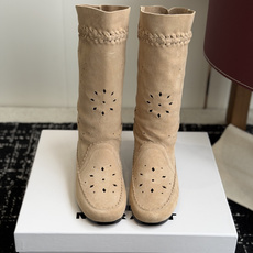 代购级 IsabelMarant 伊莎贝尔 26ss新款短靴长靴 靴筒斜口设计显腿细,松紧设计,适合各种纬度! 无任何 代购级 IsabelMarant 伊莎贝尔 26ss新款短靴长靴 靴筒斜口设计显腿细,松紧设计,适合各种纬度! 无任何