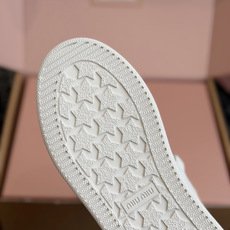 代购级 Miu Miu 26ss 缪缪厚底饼干底 26ss 新款英伦风系带 小白鞋 休闲鞋 MiuMiu秀场适当独一无二 代购级 Miu Miu 26ss 缪缪厚底饼干底 26ss 新款英伦风系带 小白鞋 休闲鞋 MiuMiu秀场适当独一无二