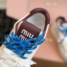 代购级 Miu Miu 26ss 缪缪厚底饼干底 26ss 新款英伦风系带 小白鞋 休闲鞋 MiuMiu秀场适当独一无二 代购级 Miu Miu 26ss 缪缪厚底饼干底 26ss 新款英伦风系带 小白鞋 休闲鞋 MiuMiu秀场适当独一无二