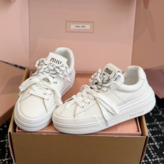 代购级 Miu Miu 26ss 缪缪厚底饼干底 26ss 新款英伦风系带 小白鞋 休闲鞋 MiuMiu秀场适当独一无二 代购级 Miu Miu 26ss 缪缪厚底饼干底 26ss 新款英伦风系带 小白鞋 休闲鞋 MiuMiu秀场适当独一无二