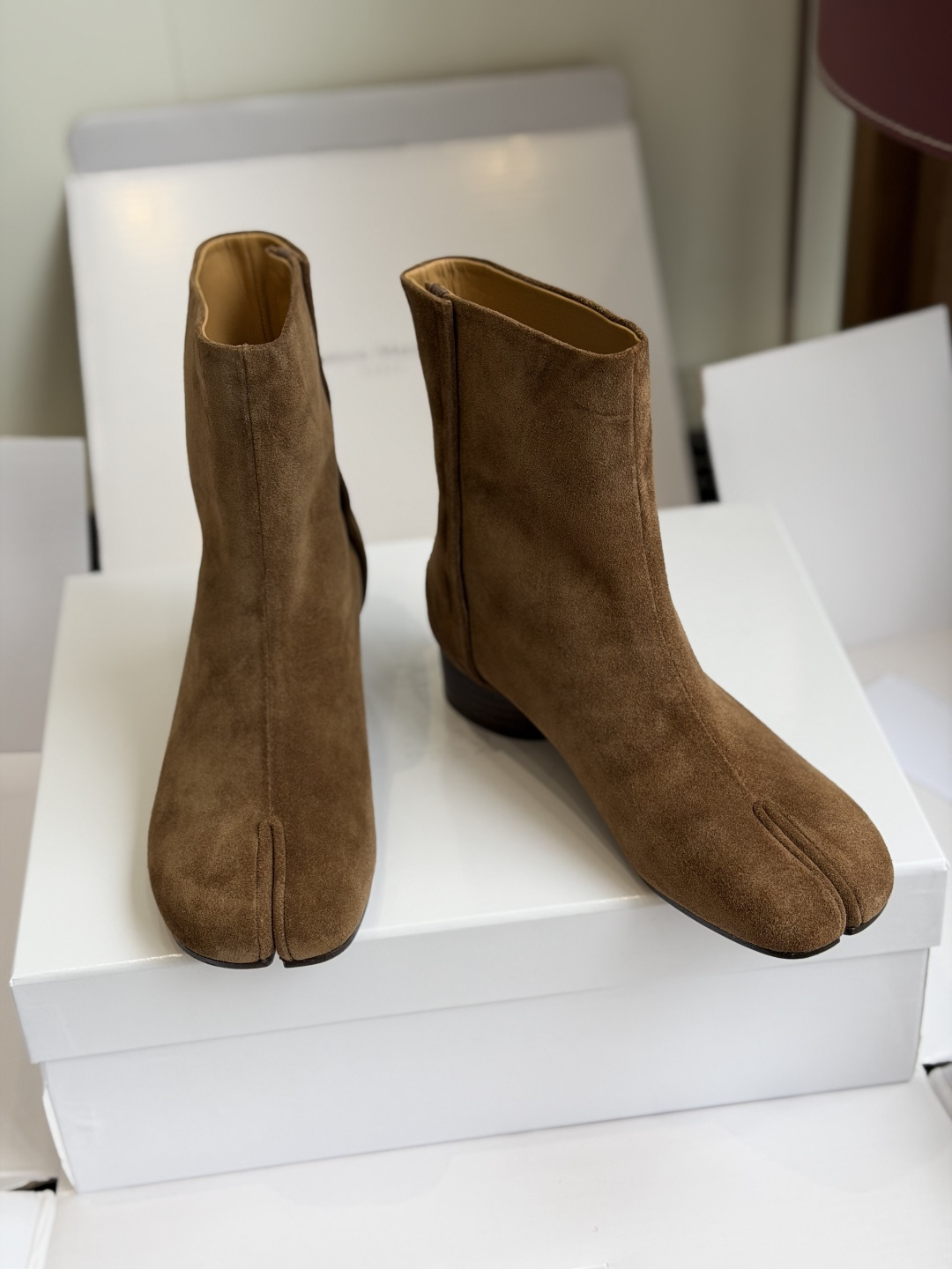 东莞代购级(⚠️官网同步✈️盒包装) MaisonMargiela MM6 马吉拉分趾系列粗跟跟分趾靴 代购同渠道硬货( 东莞代购级(⚠️官网同步✈️盒包装) MaisonMargiela MM6 马吉拉分趾系列粗跟跟分趾靴 代购同渠道硬货(