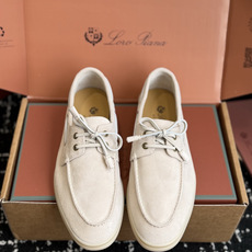 东莞代购级 Loro Piana 诺悠翩雅吊坠款乐福鞋 loro piana 神仙颜值,色系完美!!封神了!!! 毫不 东莞代购级 Loro Piana 诺悠翩雅吊坠款乐福鞋 loro piana 神仙颜值,色系完美!!封神了!!! 毫不