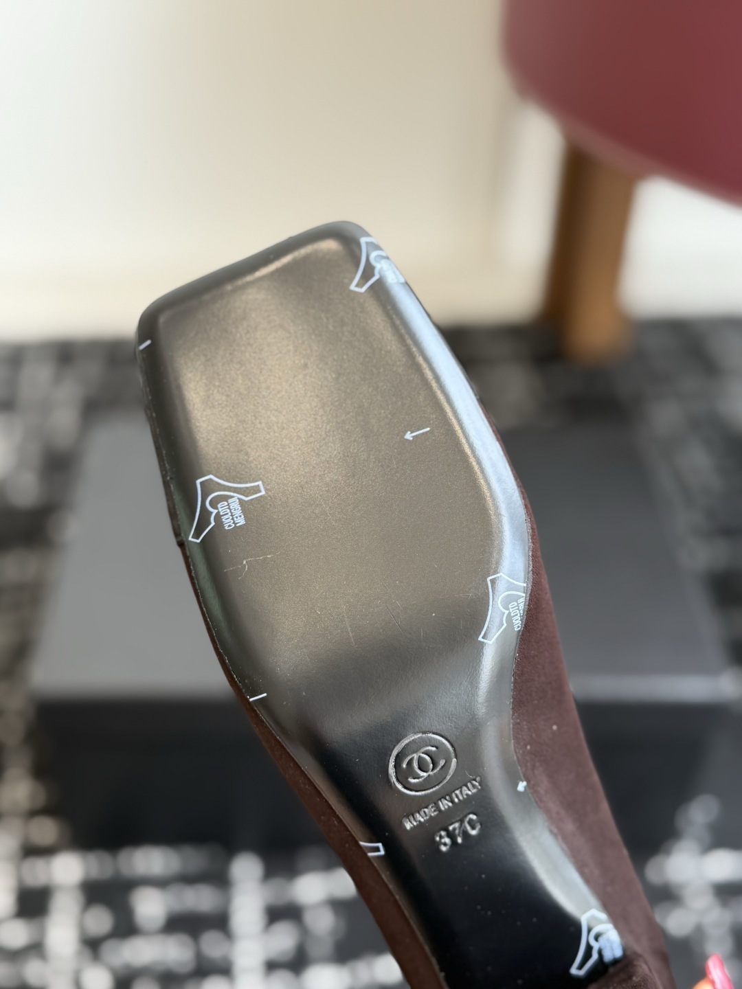 代购级 Chanel26SS夏季新款方头高跟短靴 经典方头鞋型自带复古高级感,拼色设计瞬间点亮整体造型,把香奈儿的品牌辨 代购级 Chanel26SS夏季新款方头高跟短靴 经典方头鞋型自带复古高级感,拼色设计瞬间点亮整体造型,把香奈儿的品牌辨