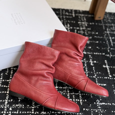 代购级 MaisonMargiela MM6 马吉拉分趾系列低跟分趾靴 告别臃肿,专为当代独立、气质都市女性打造高级鞋履 代购级 MaisonMargiela MM6 马吉拉分趾系列低跟分趾靴 告别臃肿,专为当代独立、气质都市女性打造高级鞋履
