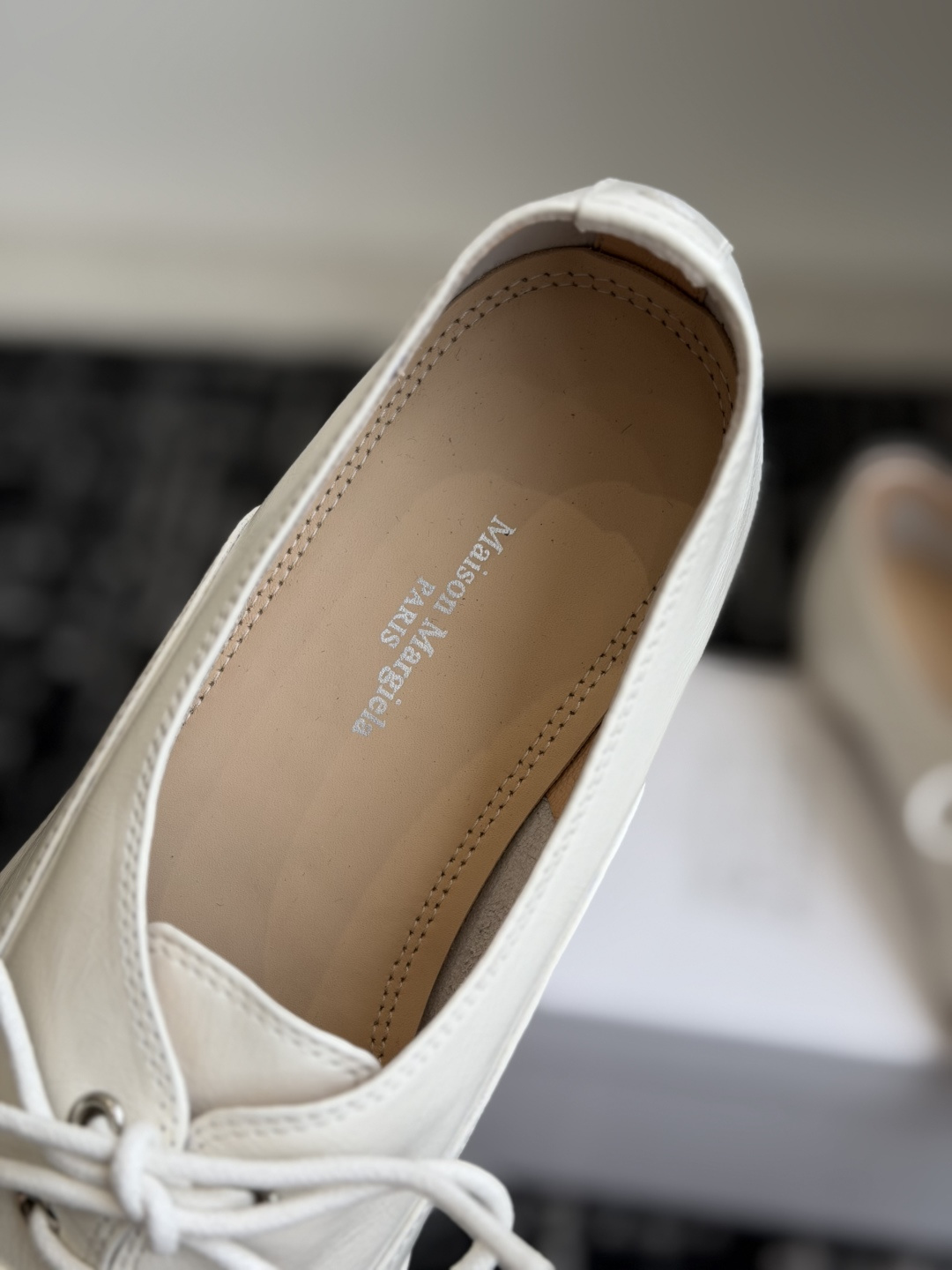 代购级 Maison Margiela 2026ss 新款MM6马吉拉新品分趾小皮鞋 乐福鞋 新品百搭复古 给你不 代购级 Maison Margiela 2026ss 新款MM6马吉拉新品分趾小皮鞋 乐福鞋 新品百搭复古 给你不