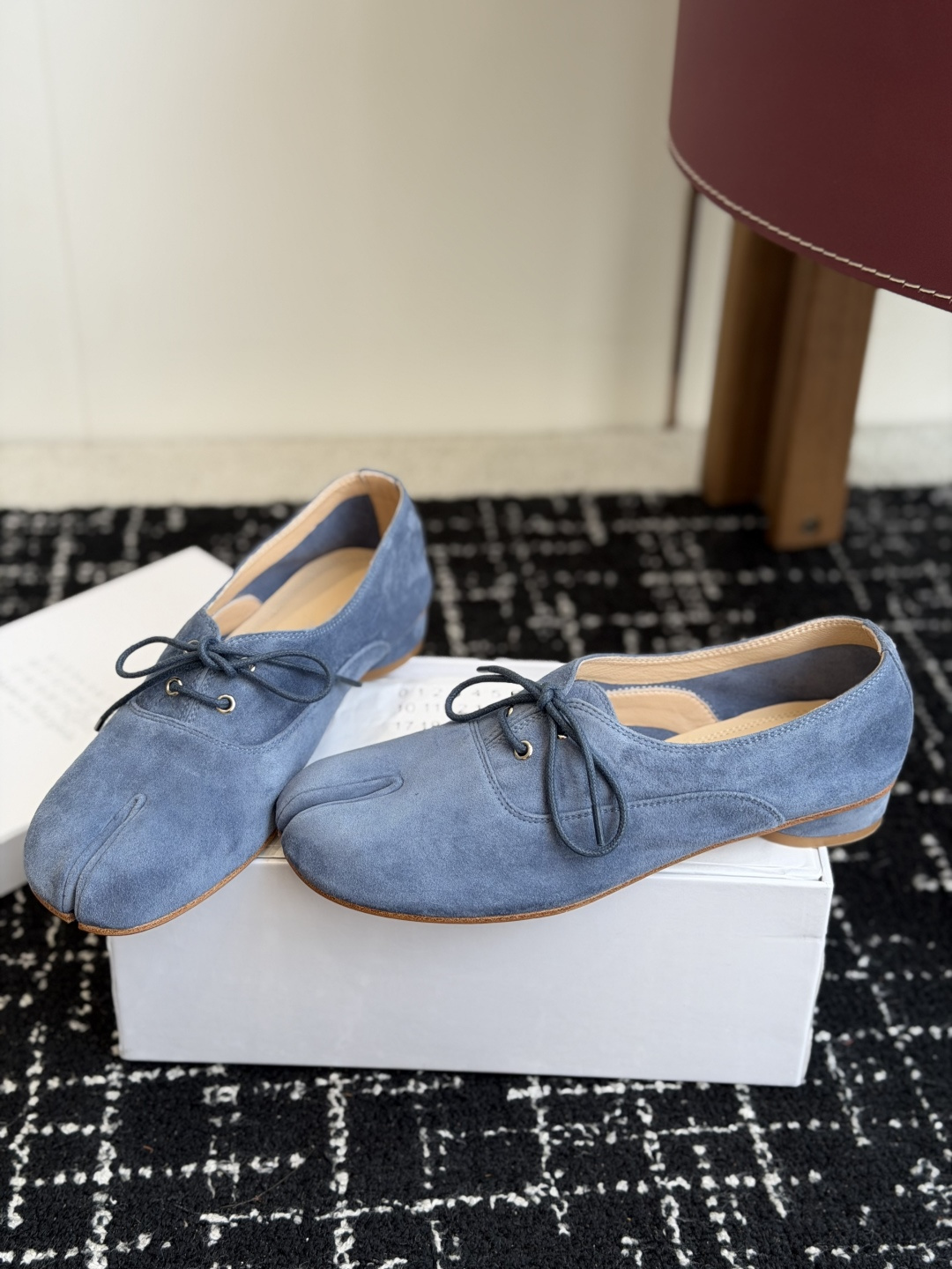 代购级 Maison Margiela 2026ss 新款MM6马吉拉新品分趾小皮鞋 乐福鞋 新品百搭复古 给你不 代购级 Maison Margiela 2026ss 新款MM6马吉拉新品分趾小皮鞋 乐福鞋 新品百搭复古 给你不
