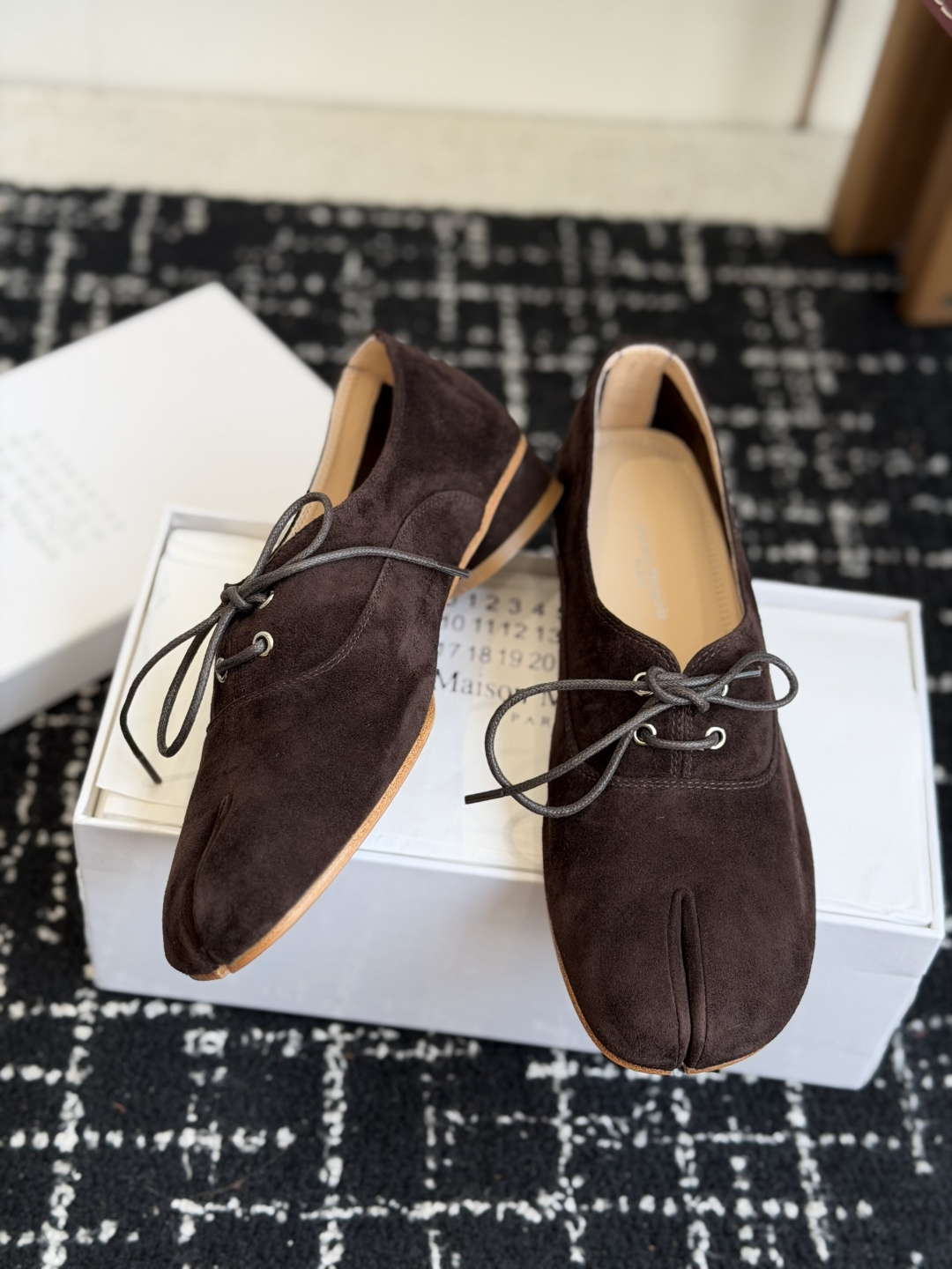 代购级 Maison Margiela 2026ss 新款MM6马吉拉新品分趾小皮鞋 乐福鞋 新品百搭复古 给你不 代购级 Maison Margiela 2026ss 新款MM6马吉拉新品分趾小皮鞋 乐福鞋 新品百搭复古 给你不
